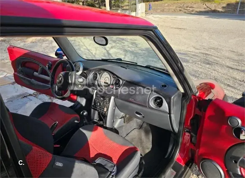 Usado Mini One D 75 CV (55 kW) 2004 Rojo Utilitario