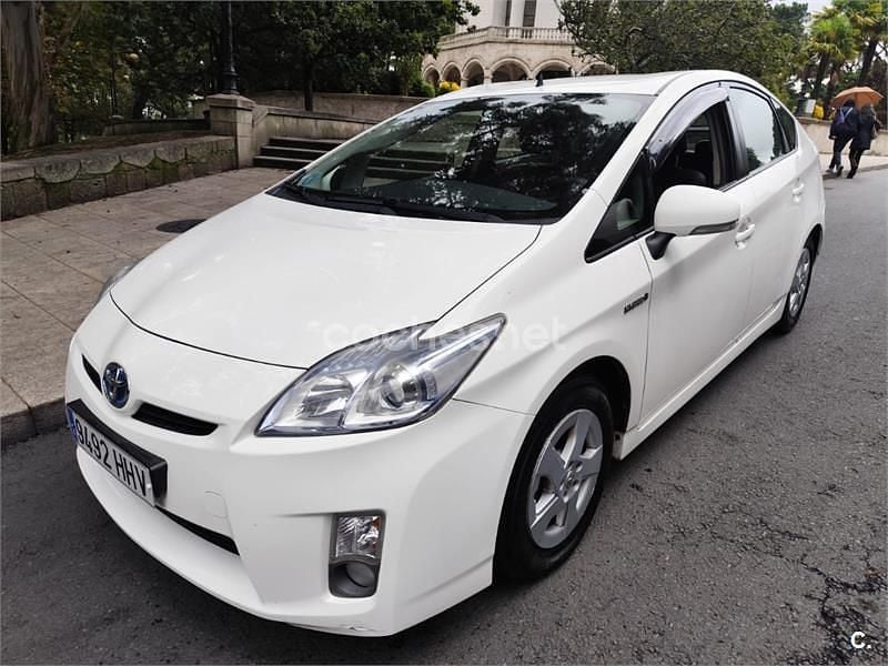 Blanco Usado 2012 Toyota Prius Eco Berlina | 6999 € (Precio justo) - Imagen 1/4