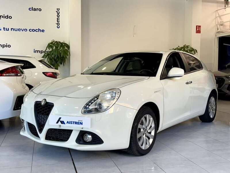 Blanco Usado 2016 Alfa Romeo Giulietta Super Utilitario | 16.700 € - Imagen 1/4