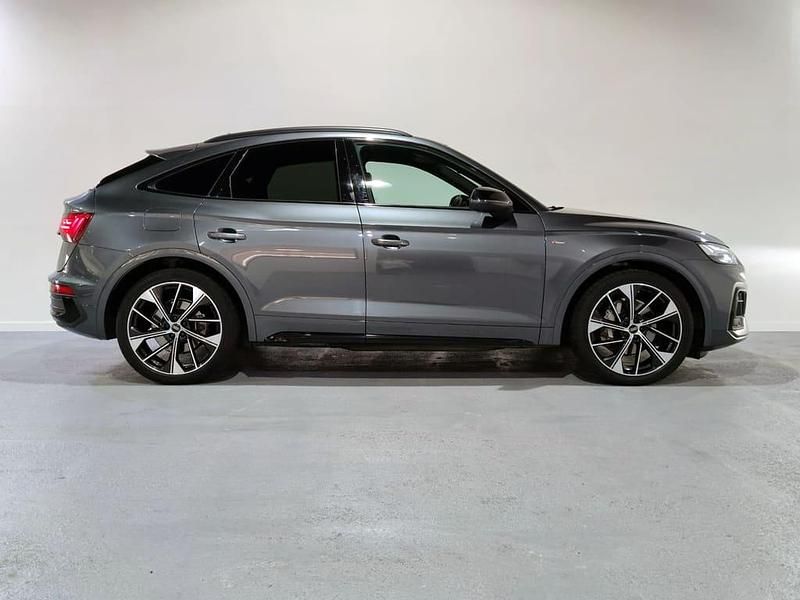 Usado Audi Q5 Sportback Advanced 204 CV (150 kW) 2023 Gris / plata SUV