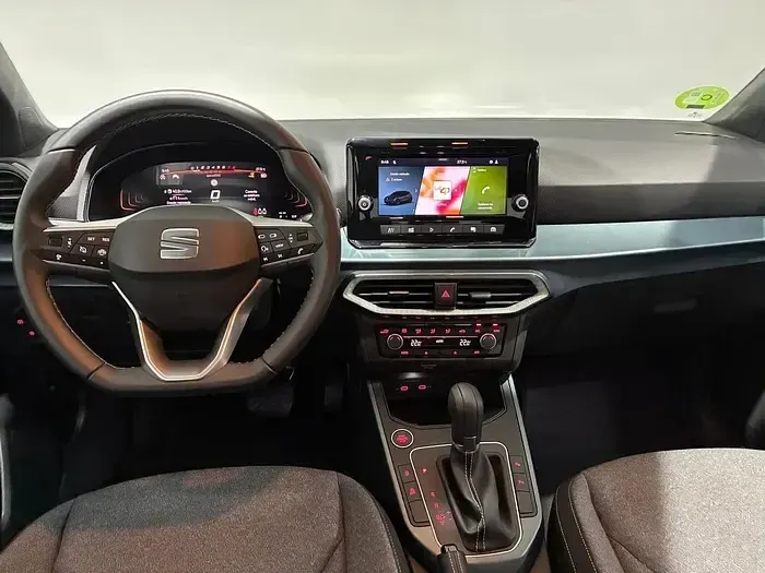 Usado Seat Arona Xperience 115 CV (84 kW) 2024 Blanco SUV