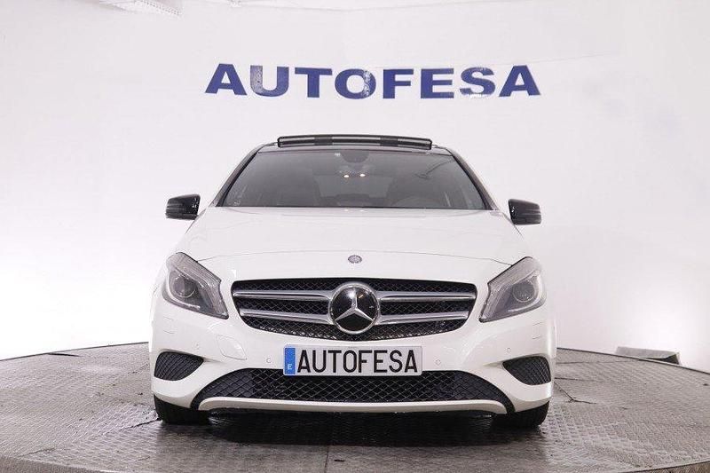 Usado Mercedes A200 Urban 156 CV (114 kW) 2013 Blanco Utilitario