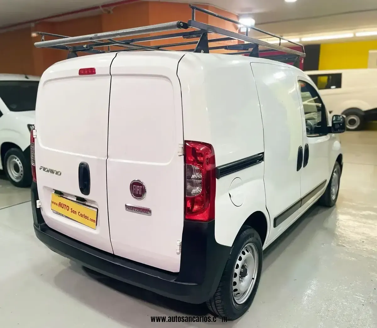 Usado Fiat Fiorino 80 CV (58 kW) 2018 Blanco Monovolumen