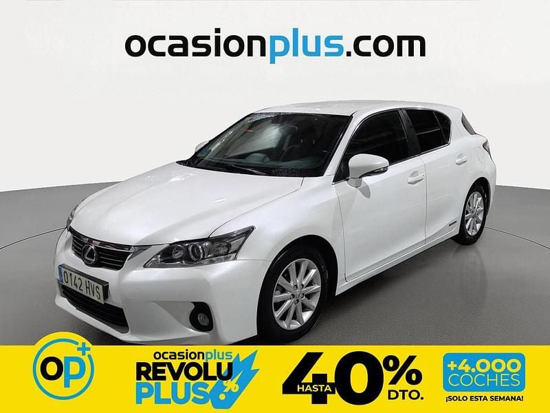 Usado Lexus CT200h 136 CV (100 kW) 2014 Blanco Utilitario