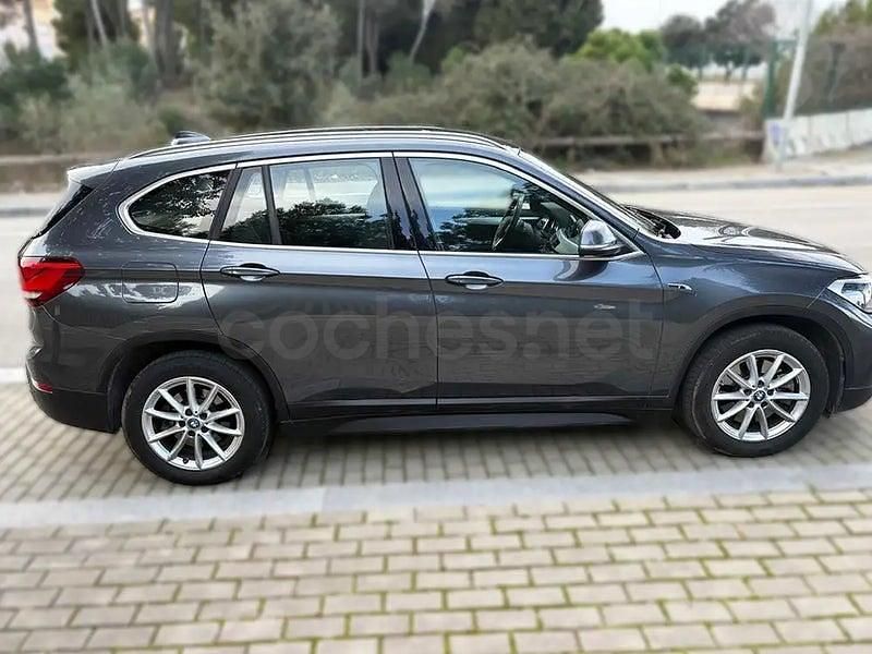 Usado BMW X1 220 CV (161 kW) 2022 Gris / plata SUV