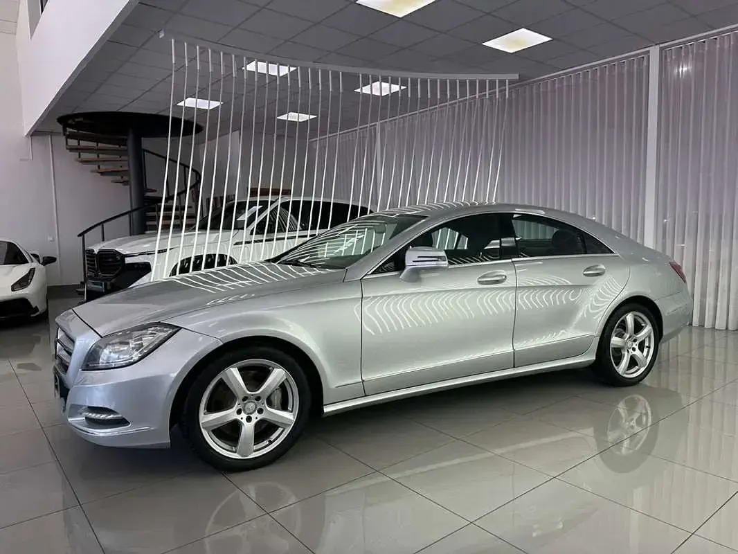 Usado Mercedes CLS350 265 CV (194 kW) 2013 Gris Coupe