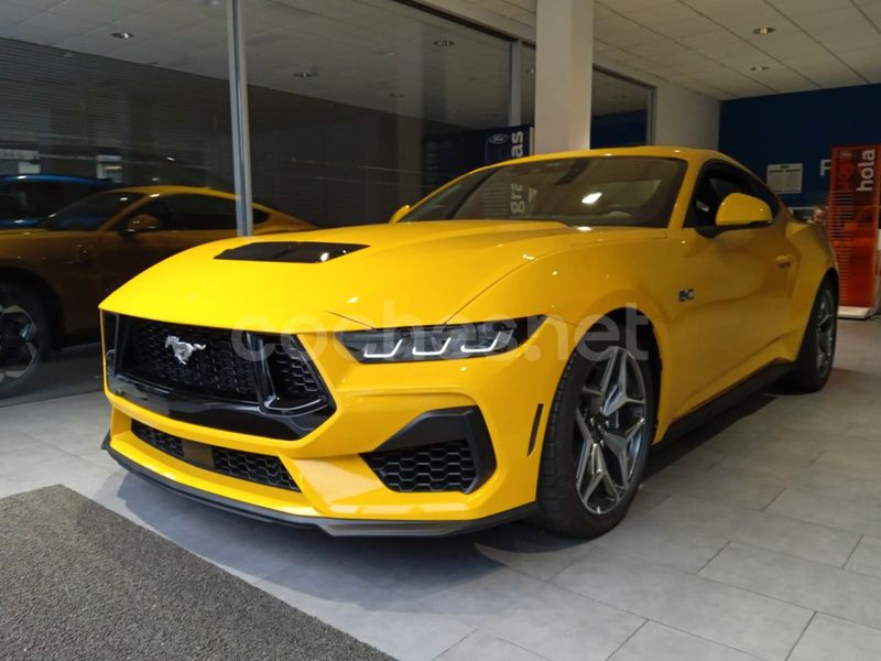Amarillo Nuevo 2025 Ford Mustang GT Coupe | 65.990 € (Caro) - Imagen 1/4