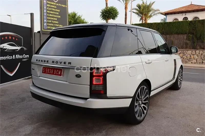 Usado Land Rover Range Rover Autobiography 340 CV (250 kW) 2015 Blanco SUV