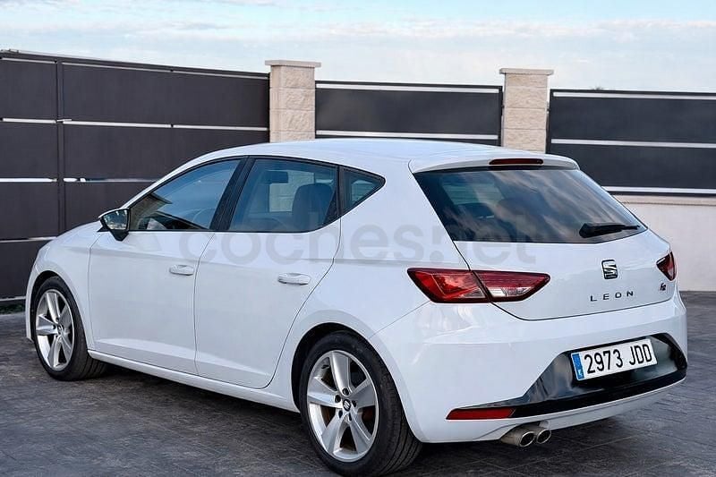 Usado Seat Leon FR 184 HP (135 kW) 2014 Branco Citadino