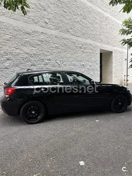 Usado BMW 118 Sport Line 143 CV (105 kW) 2013 Negro Utilitario