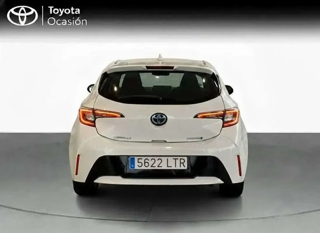 Usado Toyota Corolla Active 122 CV (89 kW) 2021 Blanco Utilitario