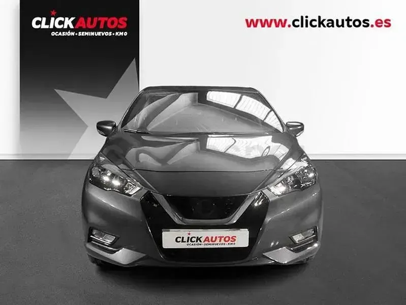 Usado Nissan Micra Acenta 92 CV (67 kW) 2022 Gris / plata Utilitario