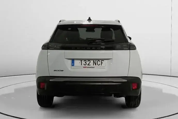 Usado Peugeot 2008 Allure 100 CV (73 kW) 2025 SUV