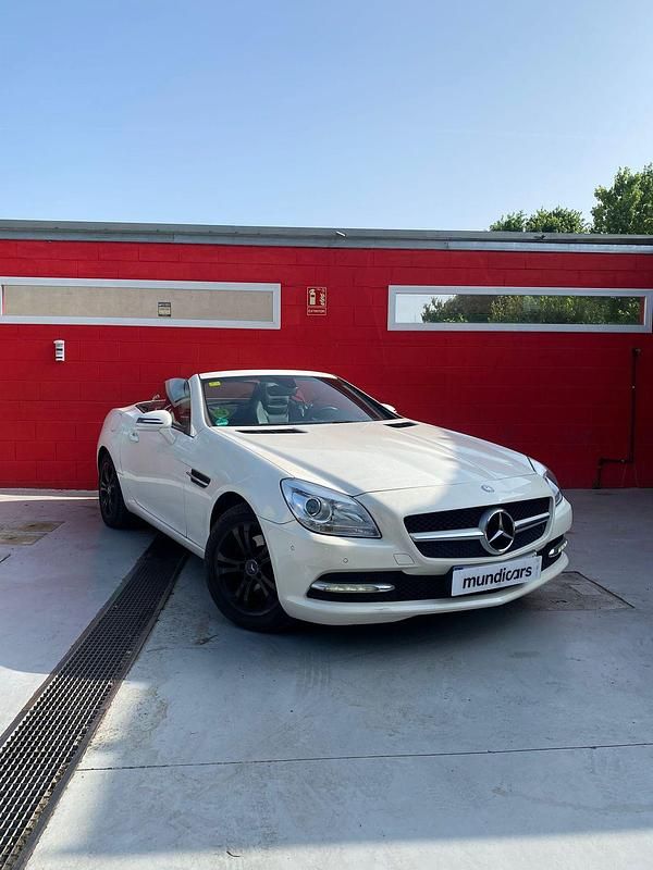 Usado Mercedes SLK200 185 CV (136 kW) 2013 Blanco Descapotable