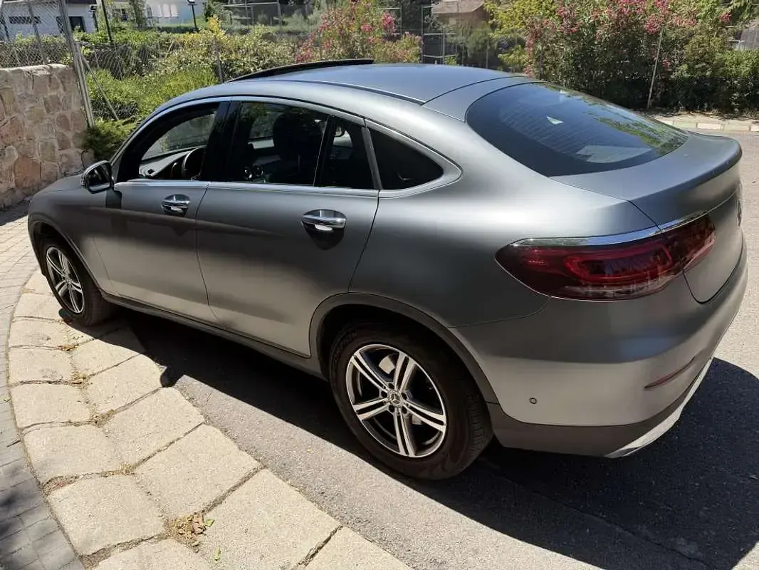 Usado Mercedes GLC220 194 CV (142 kW) 2022 Gris SUV