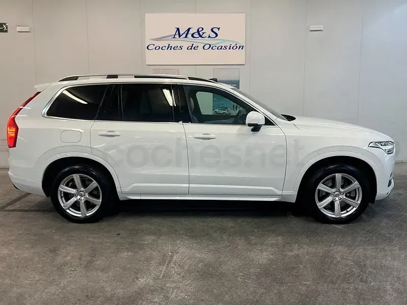 Usado Volvo XC90 Momentum 400 CV (294 kW) 2017 Blanco SUV