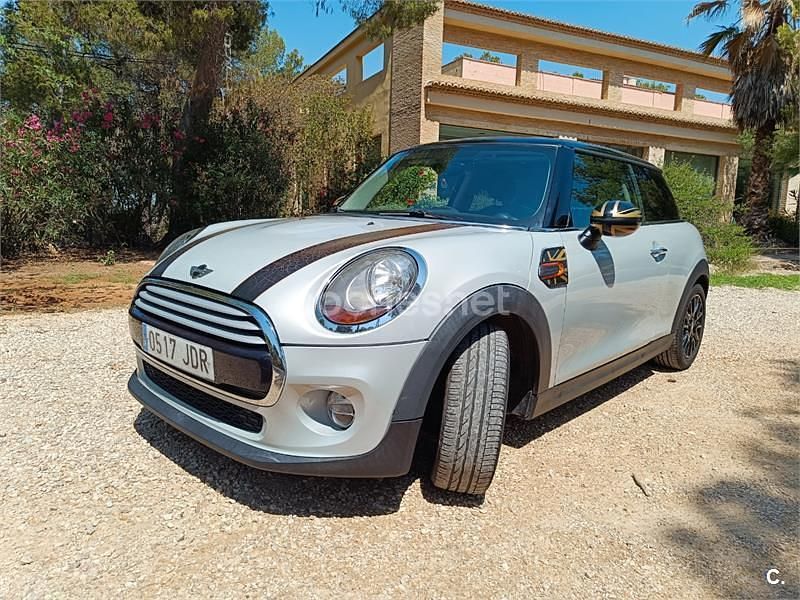Usado Mini Cooper D 112 CV (82 kW) 2015 Gris / plata Utilitario