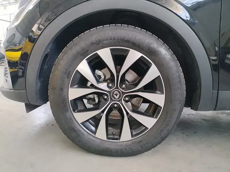 Usado Renault Arkana Equilibre 145 CV (106 kW) 2023 Negro SUV