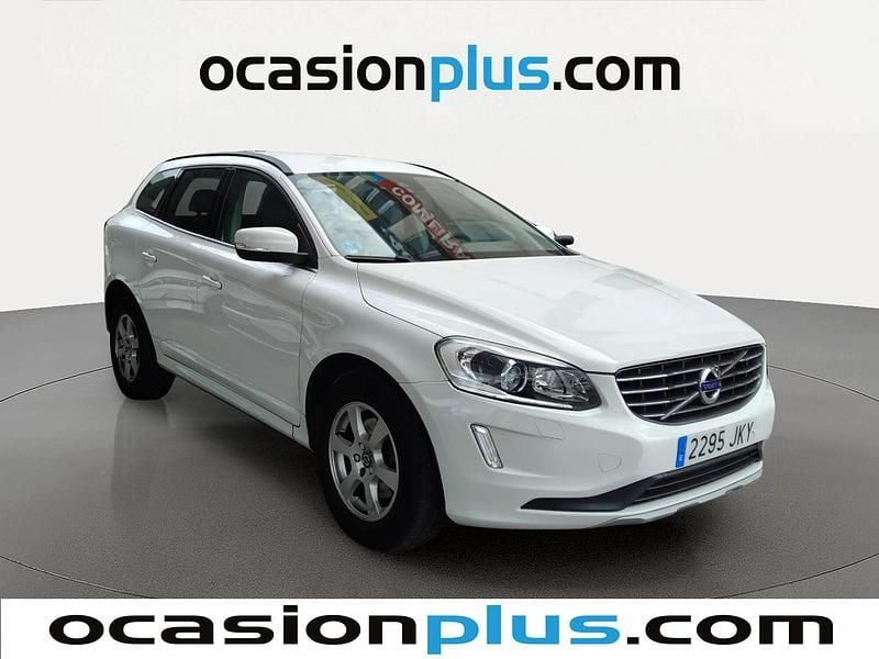 Usado Volvo XC60 Momentum 190 CV (139 kW) 2015 Blanco SUV