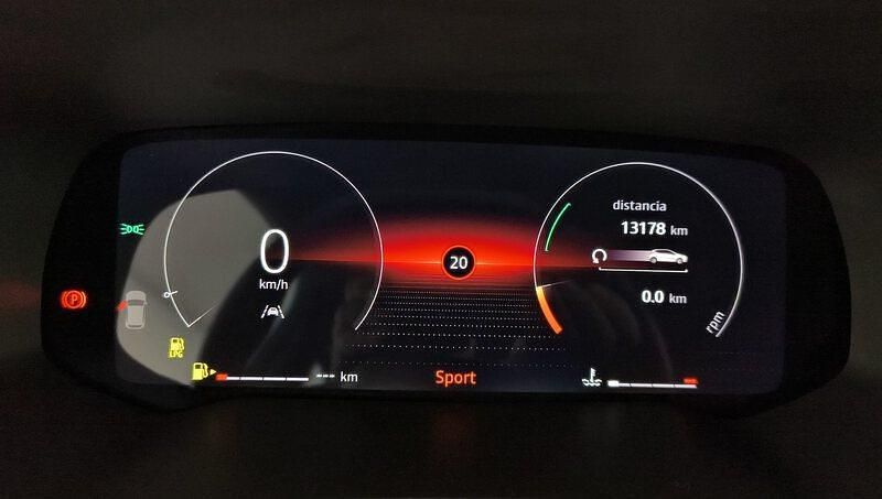 Usado Renault Clio V Techno 101 CV (74 kW) 2025 Gris Berlina