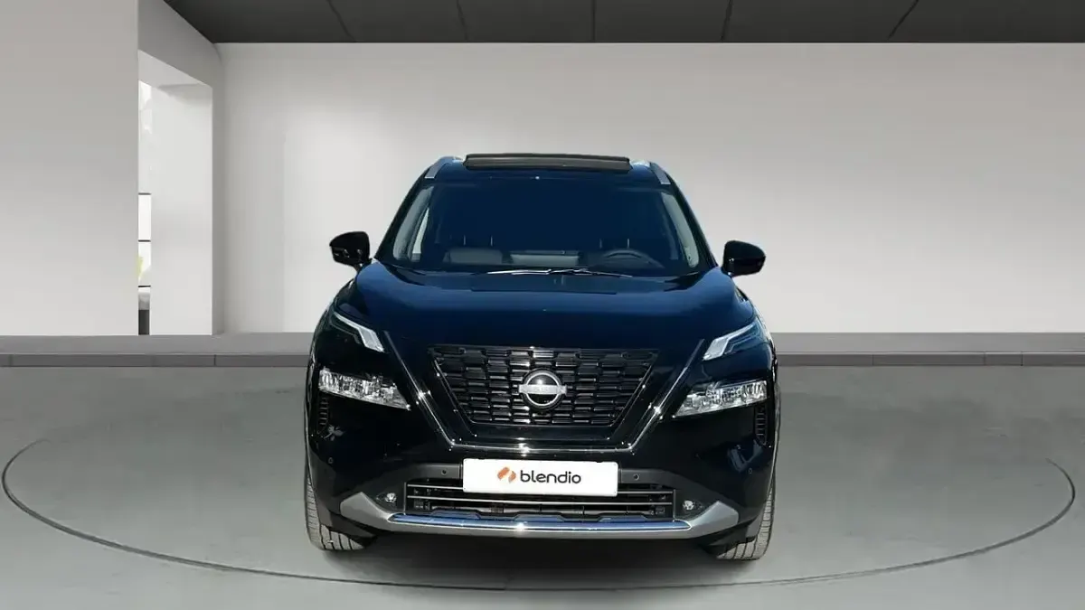 Usado Nissan X-Trail Tekna 204 CV (150 kW) 2025 Negro SUV