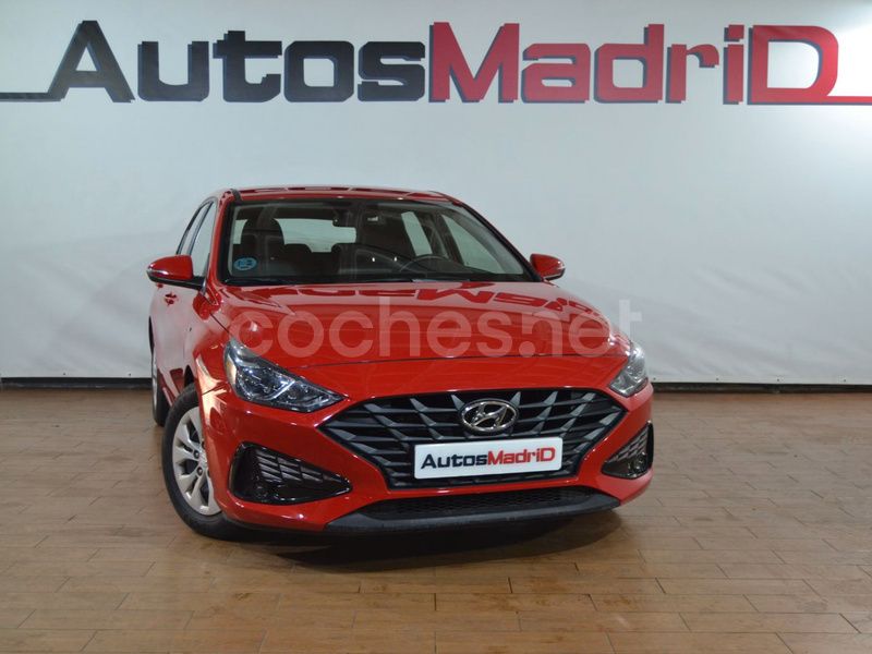Rojo Usado 2022 Hyundai i30 Berlina | 15.490 € (Precio justo) - Imagen 1/4