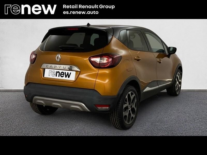 Usado Renault Captur Zen 90 CV (66 kW) 2019 Naranja SUV