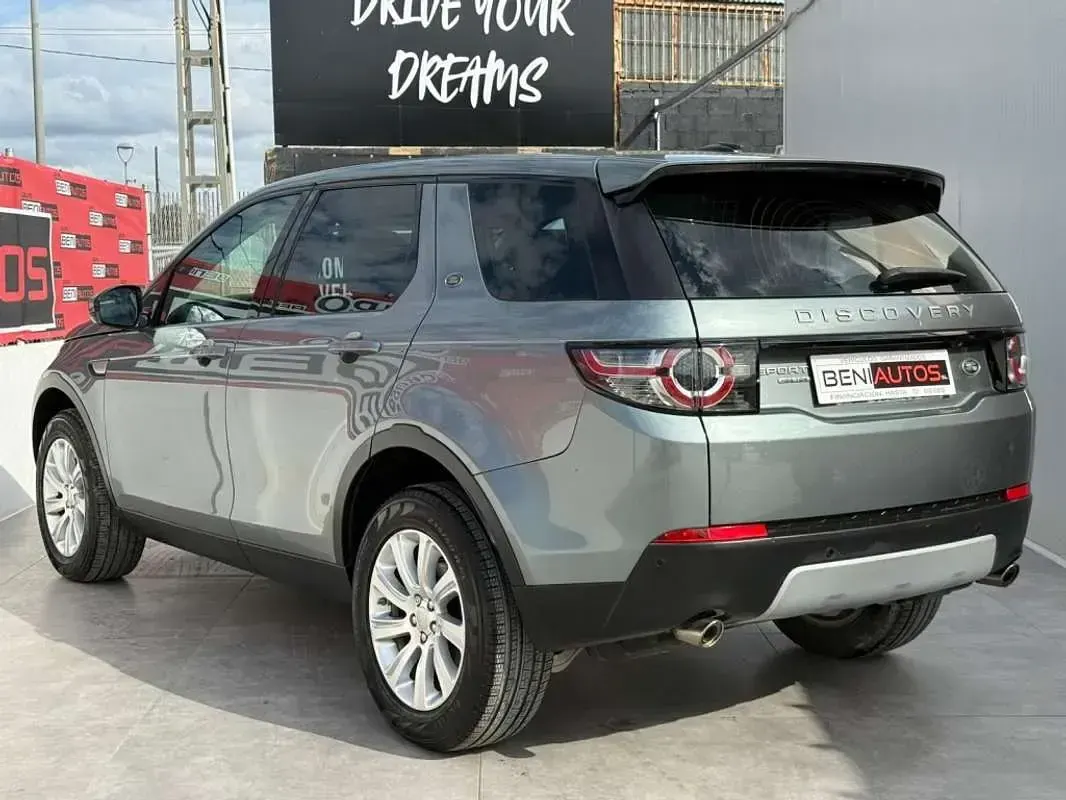 Usado Land Rover Discovery Sport HSE 150 CV (110 kW) 2015 Verde SUV