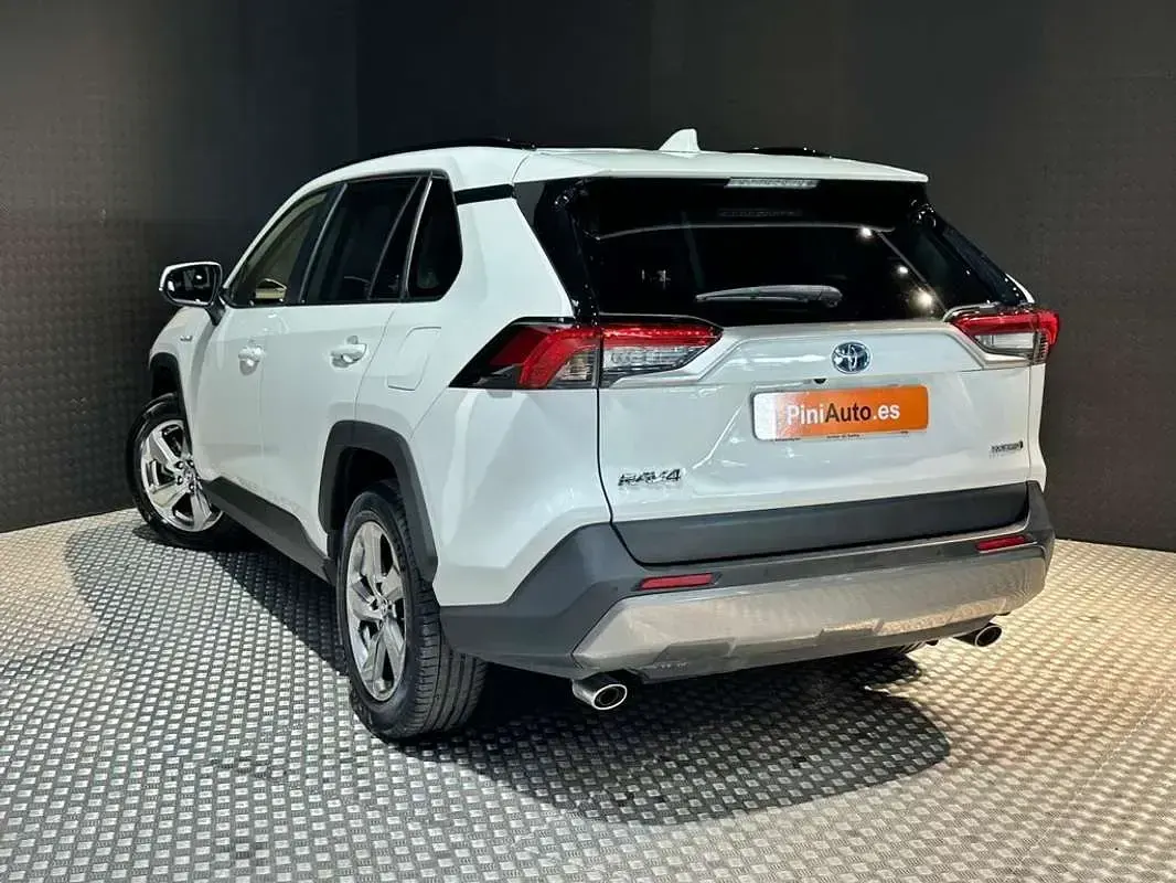 Usado Toyota RAV4 Hybrid Advance 218 CV (160 kW) 2021 Blanco SUV