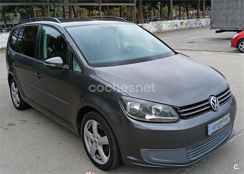 Gris / plata Usado 2011 VW Touran Advance Monovolumen | 6990 € (Super precio) - Imagen 1/4