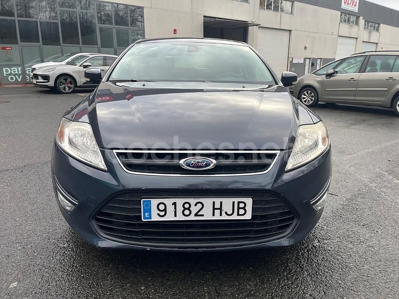 Usado Ford Mondeo 115 CV (84 kW) 2012 Azul Berlina