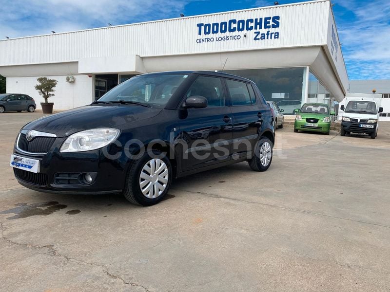 Usado Skoda Fabia 60 CV (44 kW) 2009 Negro Utilitario