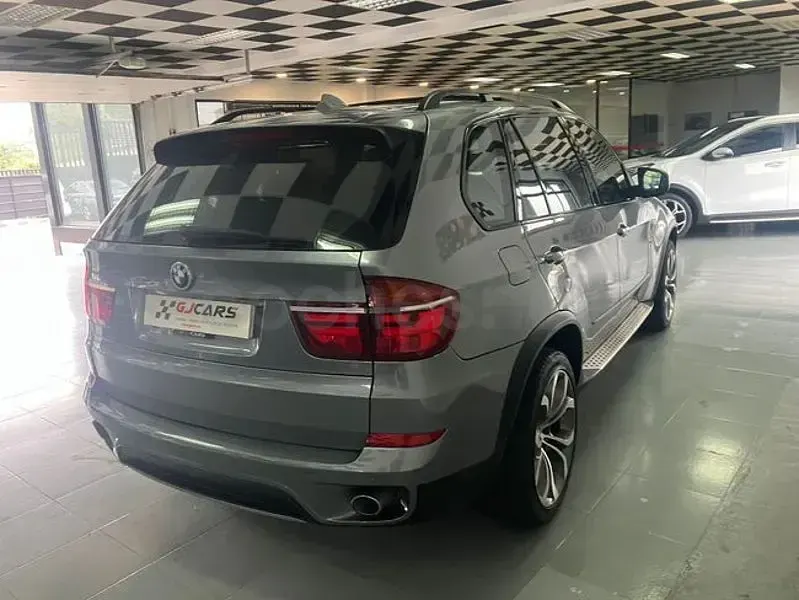 Usado BMW X5 306 CV (225 kW) 2010 Gris / plata SUV