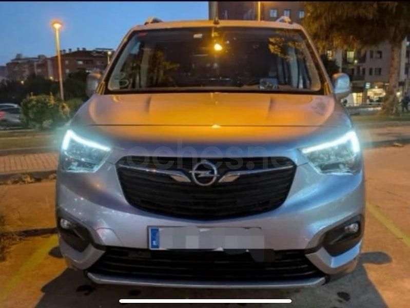 Usado Opel Combo Life Innovation 130 CV (95 kW) 2018 Gris / plata Monovolumen