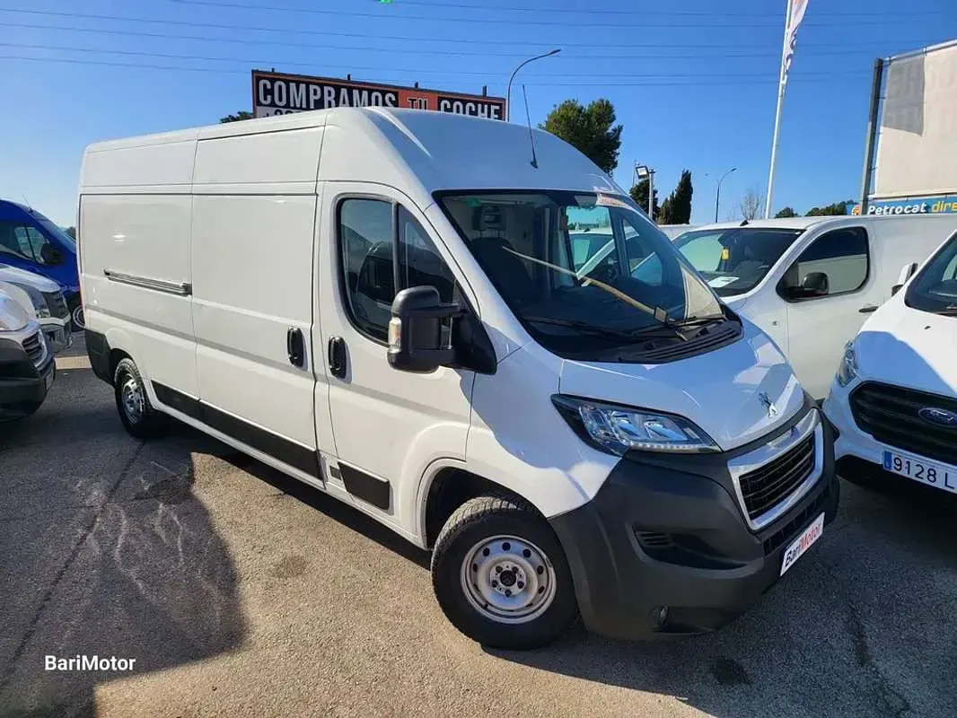 Usado Peugeot Boxer 139 CV (102 kW) 2019 Blanco Van