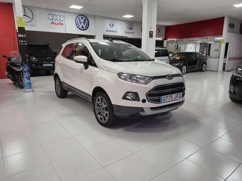 Usado Ford Ecosport Titanium 91 CV (66 kW) 2015 Blanco SUV