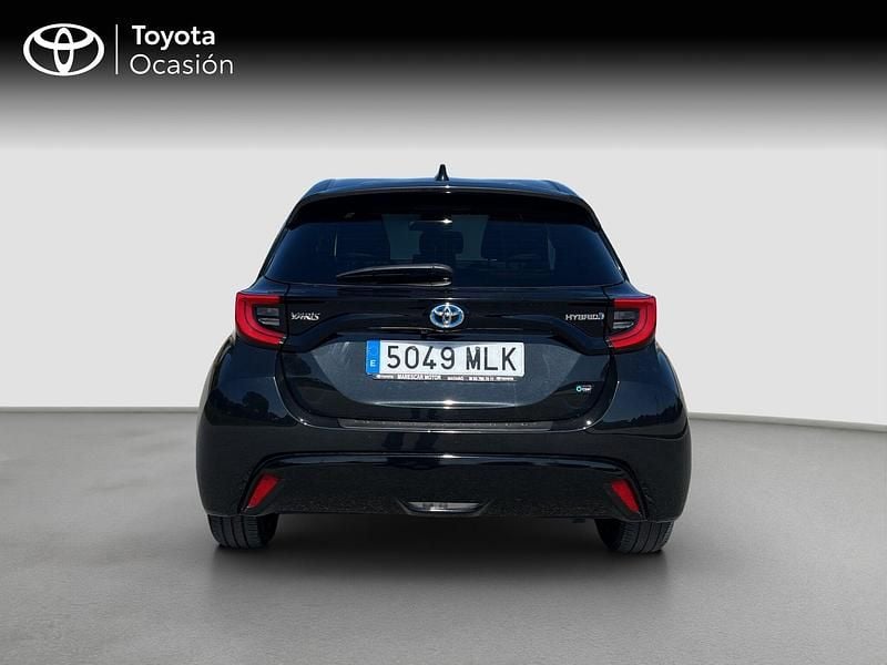 Usado Toyota Yaris Style 116 CV (85 kW) 2023 Negro Utilitario