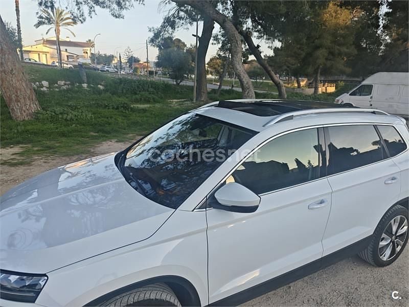 Usado Skoda Karoq 150 CV (110 kW) 2023 Blanco SUV
