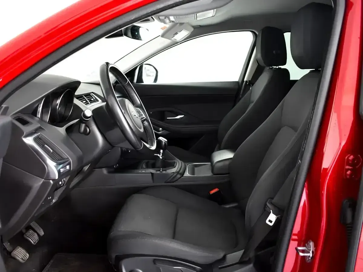 Usado Jaguar E-Pace S 180 CV (132 kW) 2018 Rojo SUV