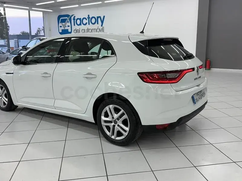 Usado Renault Mégane Business 115 CV (84 kW) 2020 Blanco Berlina