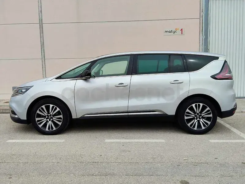 Usado Renault Espace Initiale Paris 160 CV (117 kW) 2017 Gris / plata Monovolumen