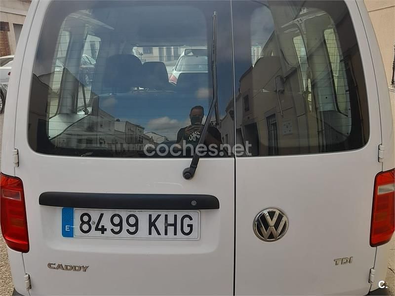 Usado VW Caddy 75 CV (55 kW) 2018 Blanco Monovolumen