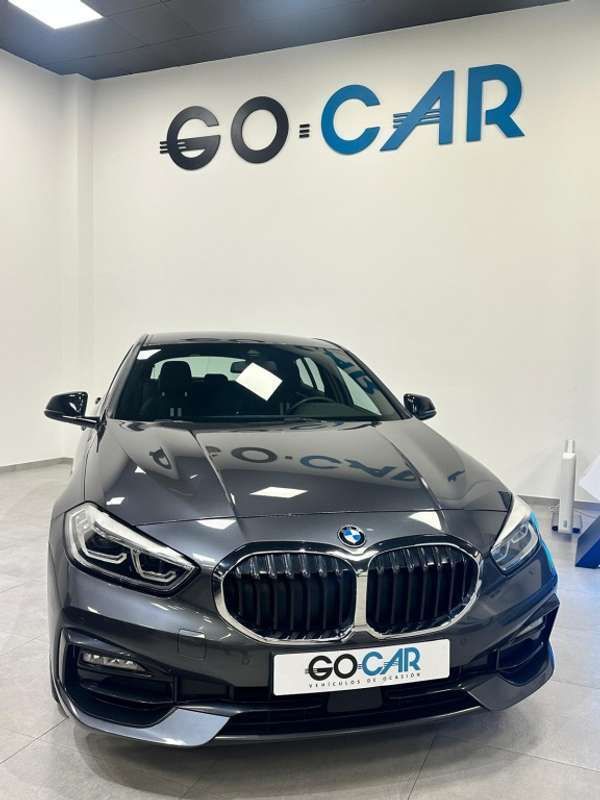 Gris Usado 2020 BMW 116 Sport Line Utilitario | 18.900 € (Precio justo) - Imagen 1/4