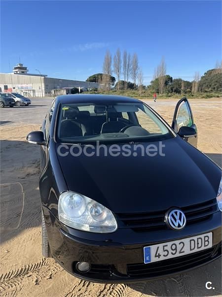 Usado VW Golf V GT 105 CV (77 kW) 2007 Negro Berlina