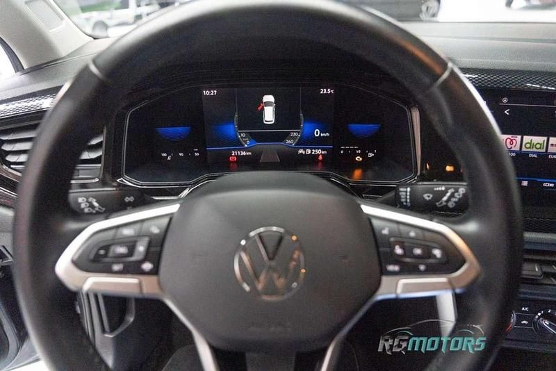 Usado VW Polo Life 95 CV (69 kW) 2021 Gris Utilitario