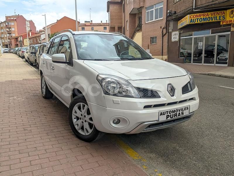 Usado Renault Koleos Dynamique 150 CV (110 kW) 2010 Blanco SUV