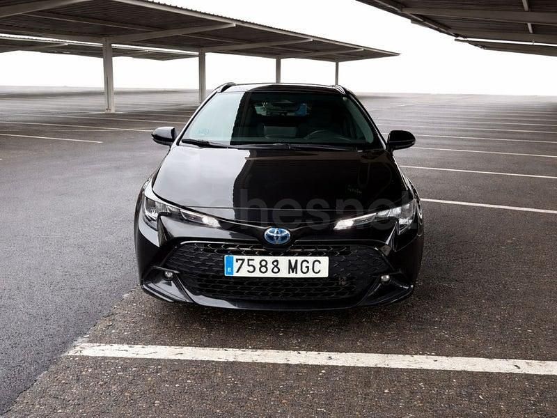 Usado Toyota Corolla Active 140 CV (102 kW) 2023 Negro Familiar
