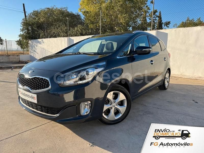 Gris / plata Usado 2014 Kia Carens Monovolumen | 12.000 € (Precio justo) - Imagen 1/4