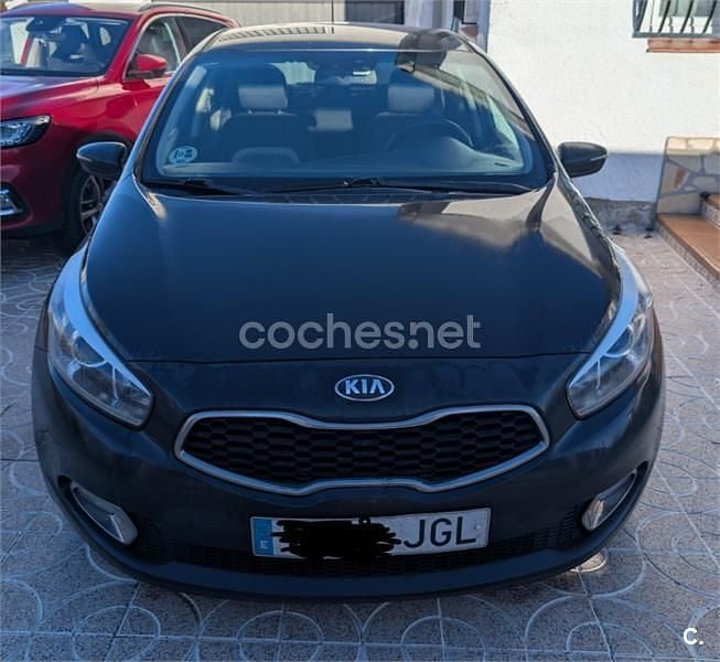 Usado Kia Ceed GT 128 CV (94 kW) 2015 Negro Berlina
