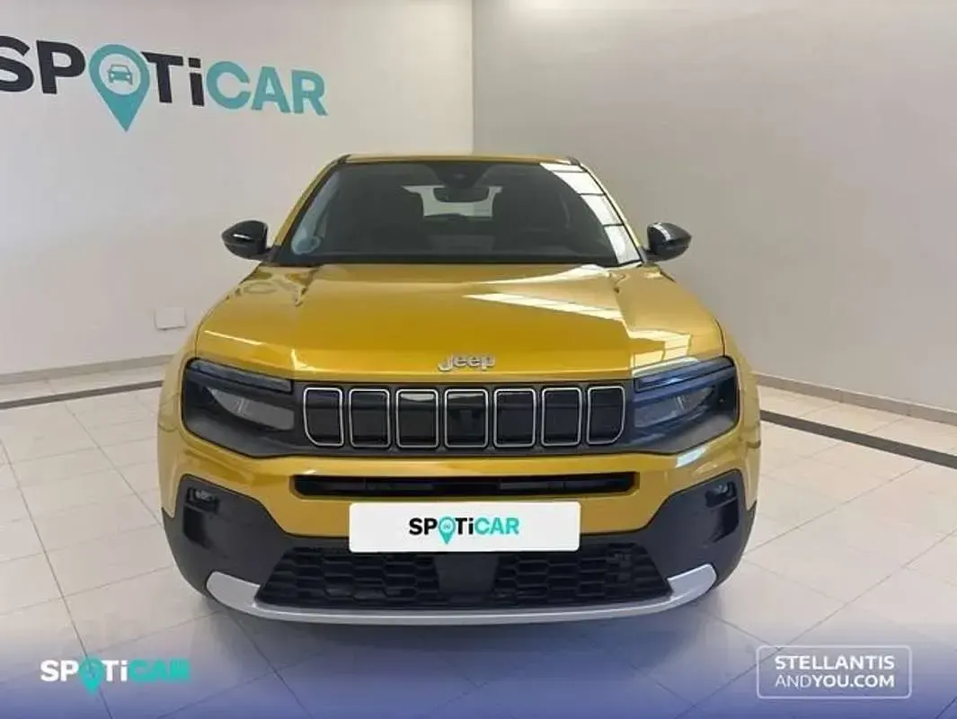 Usado Jeep Avenger Altitude 101 CV (74 kW) 2025 Amarillo SUV